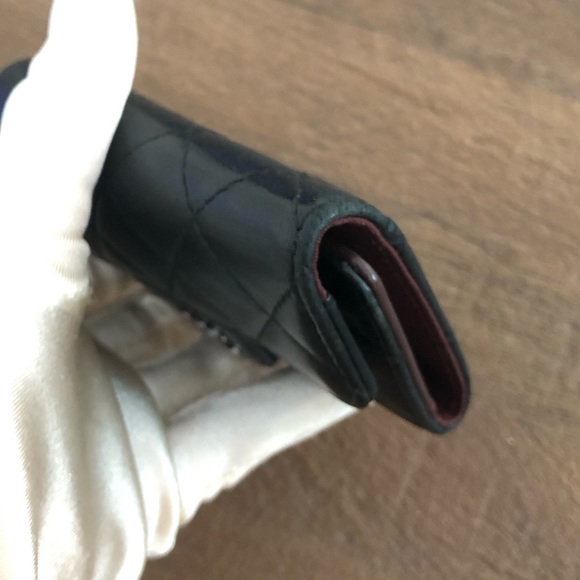 ❌SOLD❌ Chanel Black Lambskin 4 Ring Key holder - Picture 8 of 9